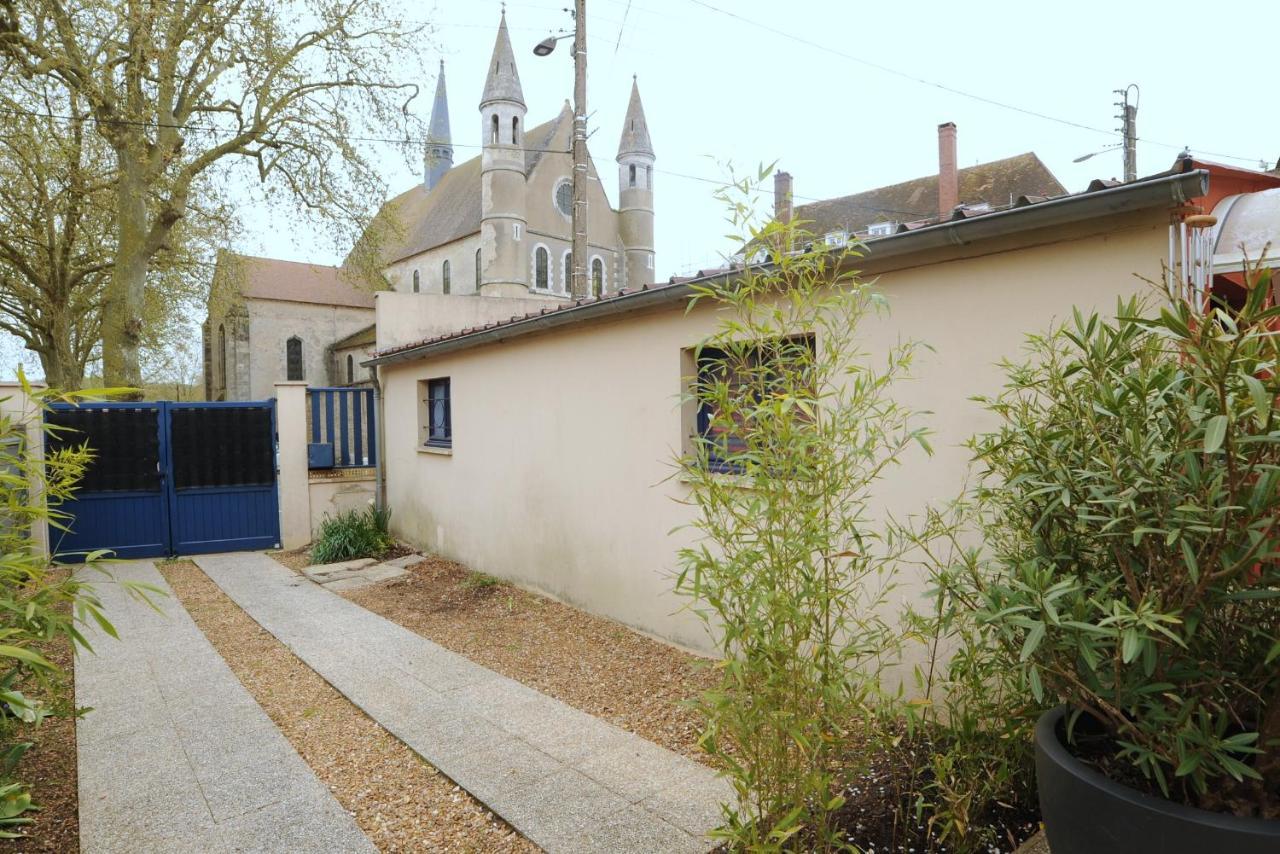 Le Saint Brice Villa Chartres Exteriör bild